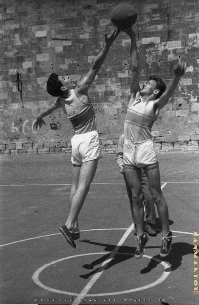 PMO BASKET19XX UNE ACTION.jpg